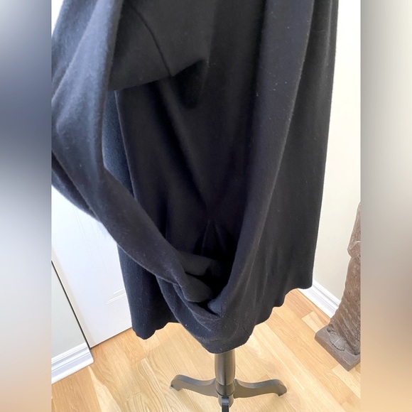 ✅Zara Knit 🧶 black w/ shiny gold finish zipper, pockets and shawl collar  🖤 - Picture 8 of 12